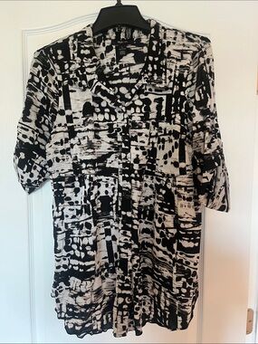 Style & Co. Black and White Brushstroke Print Top